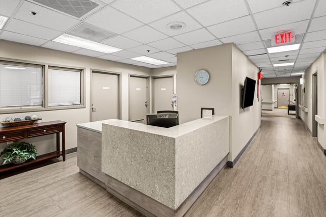 Chateau-Ridgeland-009 - Front Desk