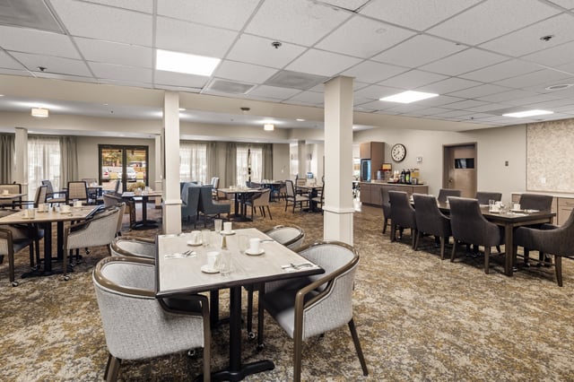 Chateau-Ridgeland-016-Dining Room