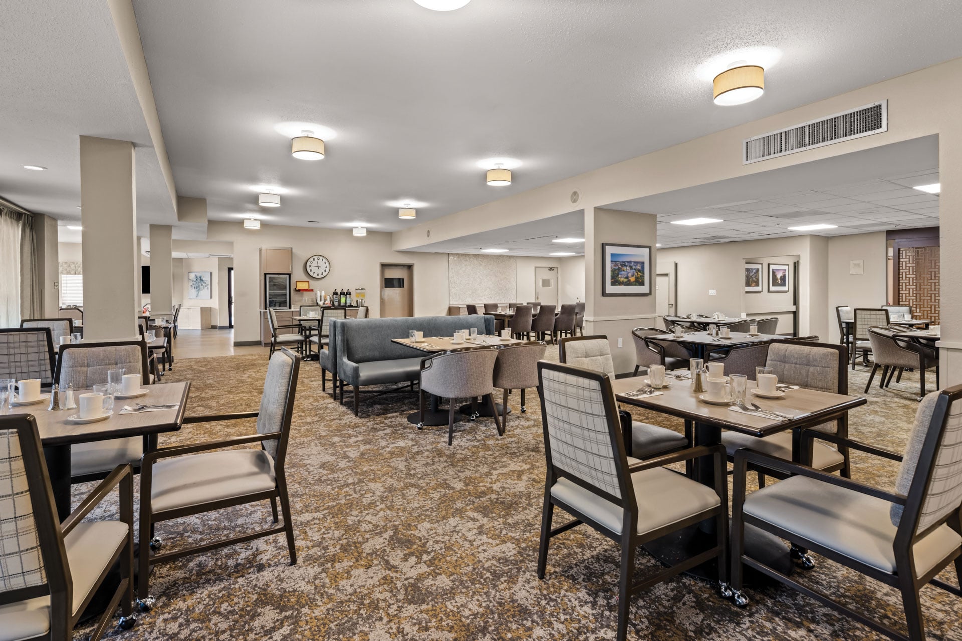 Chateau Ridgeland Interior 1